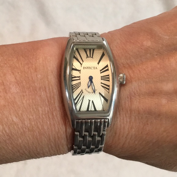 Ladies Invicta tank watch - Picture 2 of 5